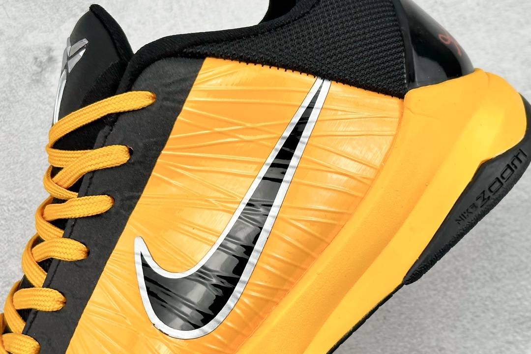 300 GJR版 NK Zoom Kobe ZK5 ”Bruce Lee” 科比五代 李小龙黑黄 CD4991-700
