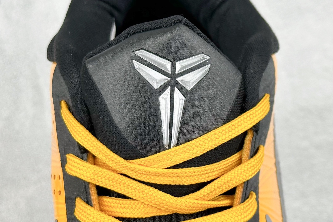 300 GJR版 NK Zoom Kobe ZK5 ”Bruce Lee” 科比五代 李小龙黑黄 CD4991-700