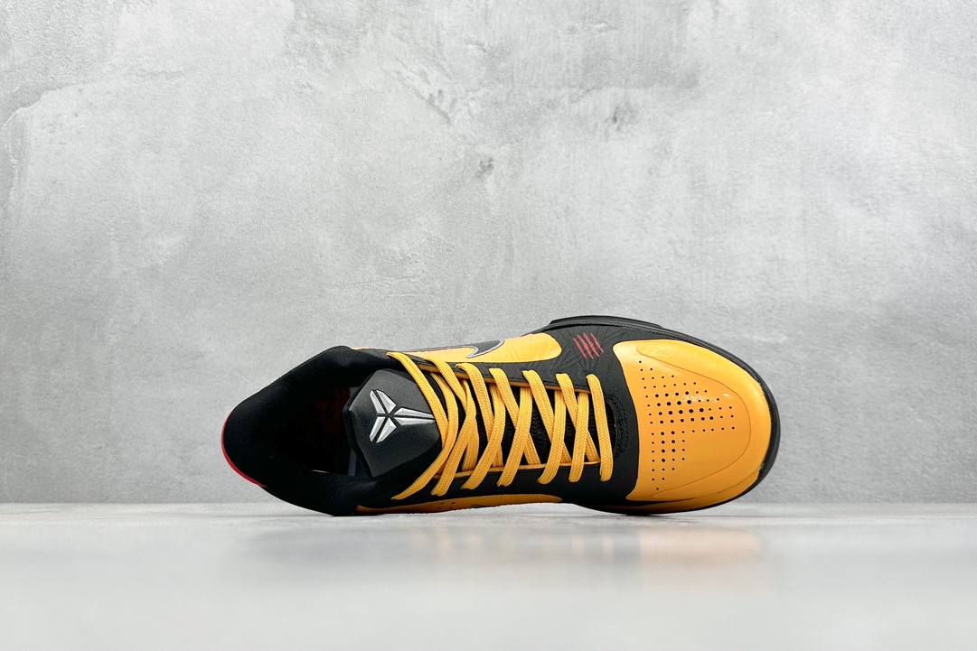 300 GJR版 NK Zoom Kobe ZK5 ”Bruce Lee” 科比五代 李小龙黑黄 CD4991-700