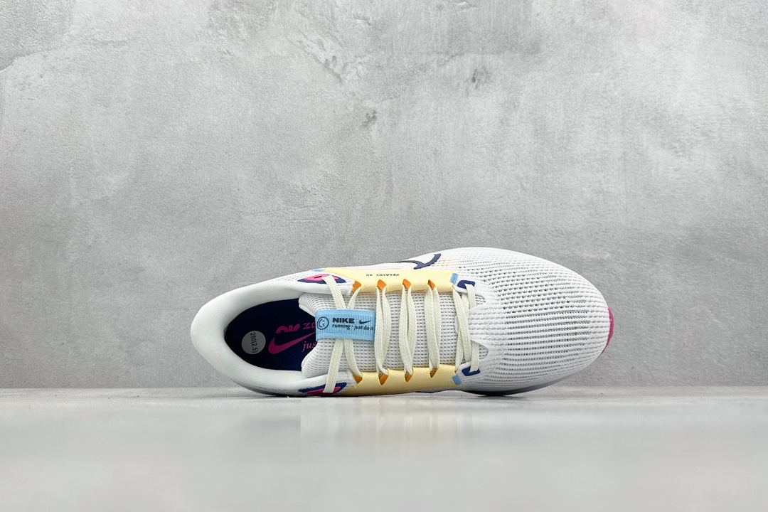 RS version of Air Zoom Pegasus 40 DV3853-105