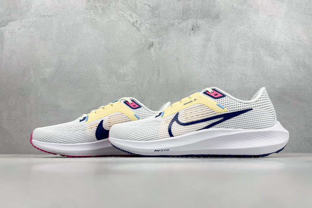 RS version of Air Zoom Pegasus 40 DV3853-105