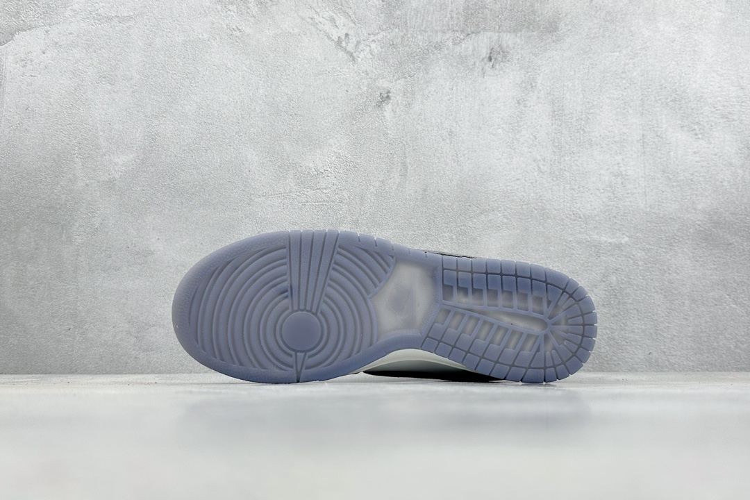B NIKE SB Dunk Low FJ4188-100