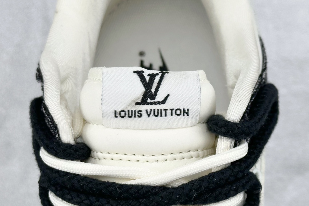 300 Nike SB Dunk Low x Louis Vuitton 白黑牛仔绑带 SJ2068-238