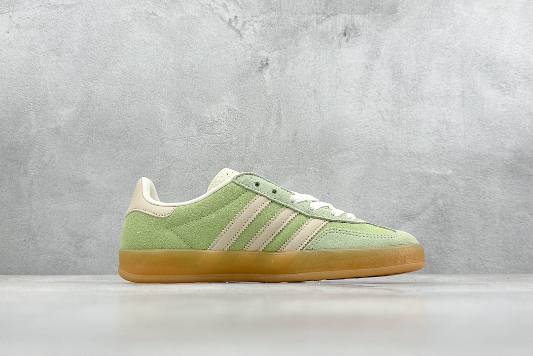 140 救市版 AD Gazelle Indoor Trainers 羚羊内训系列低帮复古百搭休闲运动德训风板鞋 IE2948