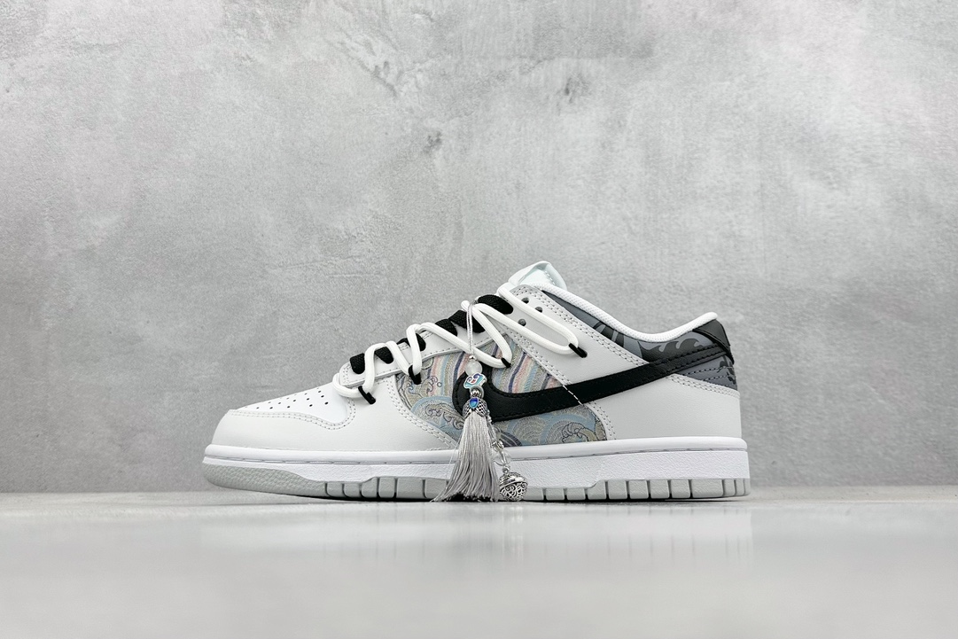 300 DIY礼盒 Nike Dunk Low 白龙吟 银白 此款灵感来源于白马少年 DV0831-101