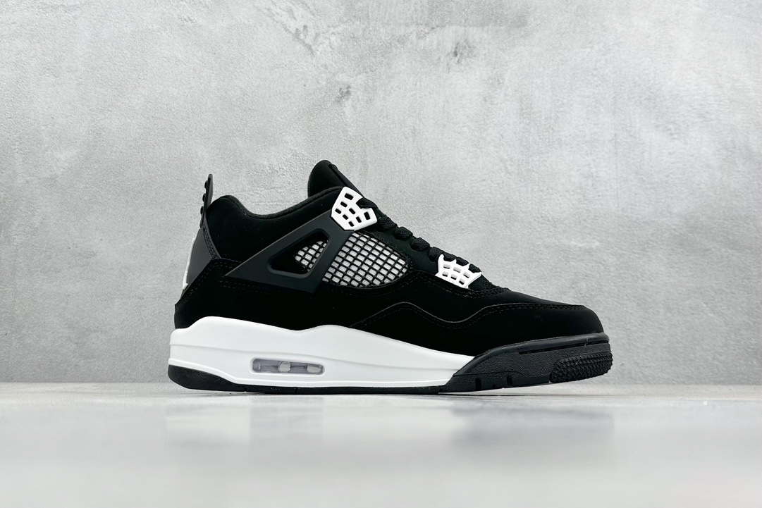 240 TNT Air Jordan 4 Retro ”黑白熊猫”  DH6927-110