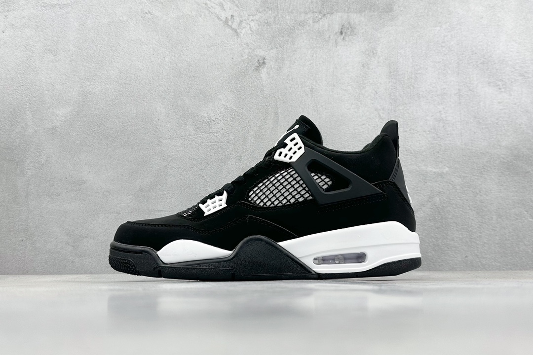 240 TNT Air Jordan 4 Retro ”黑白熊猫”  DH6927-110