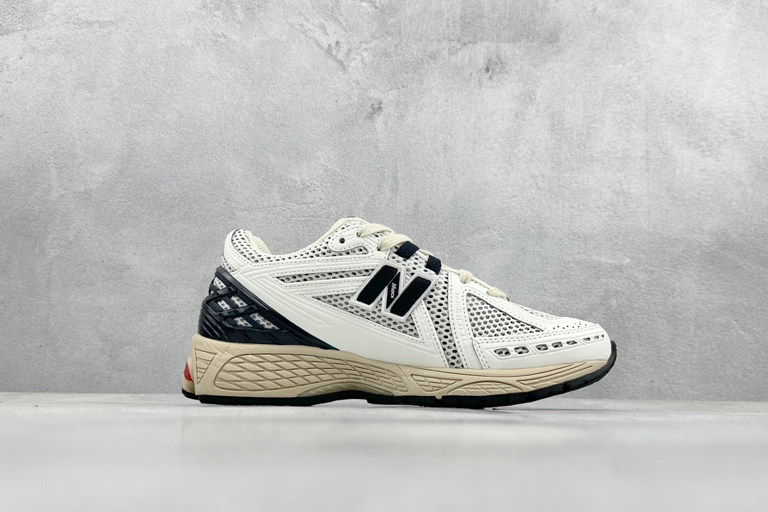 240 C版 New Balance NB 1906R 千禧风 白色 M1906RR