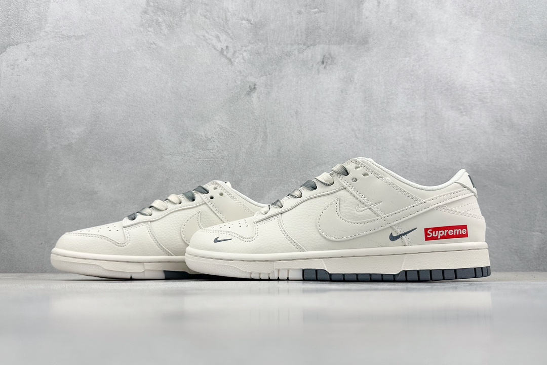 280 Supreme x Nike Dunk Low 白灰双拼 BB8675-105