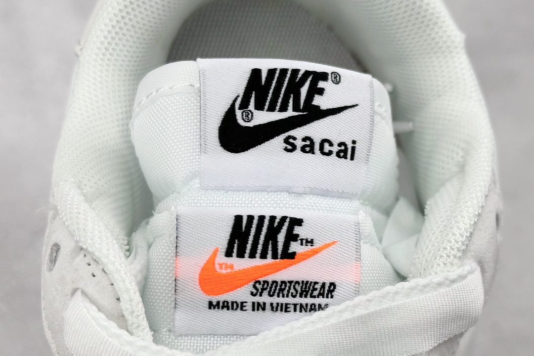 240 FS版 Sacai x Jean Paul Gaultier x NK woven 三方联名解构走秀款  DD1875-100