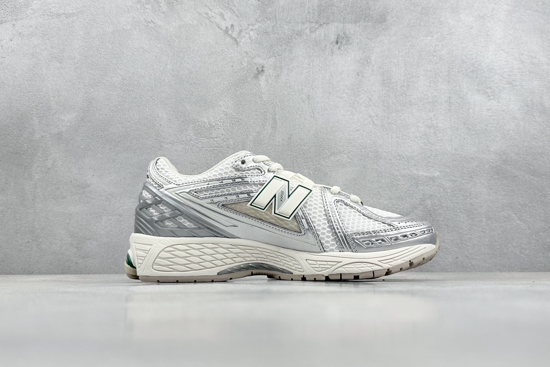 240 C版 New Balance NB新百伦系列复古老爹风休闲运动慢跑鞋 M1906REE