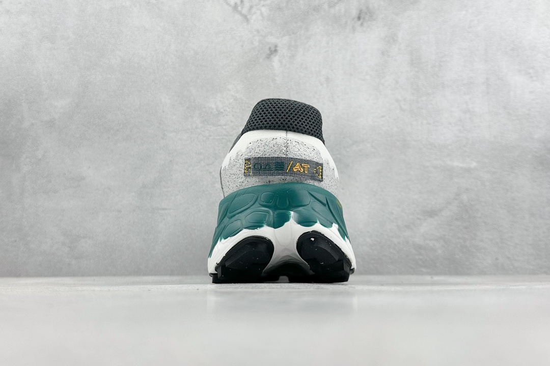 220 New Balance NB Fresh Foam X More Trail SE 新百伦NB 慢跑鞋  MTMORLW3