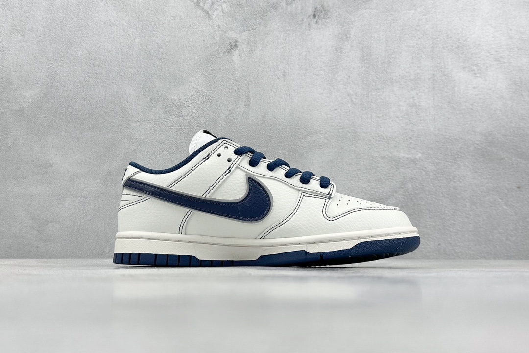 200 NIKE SB Dunk Low x Supreme 白深蓝满天星 RM2308-238