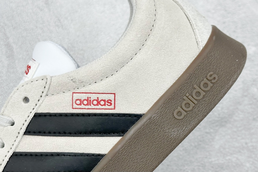 140 DS版 adidas neo VI Court CLASSIC 三叶草休闲复古运动板鞋  HQ1802