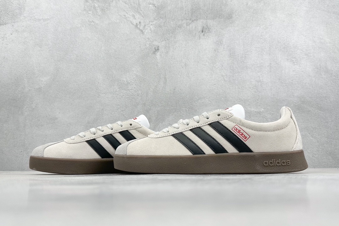 140 DS版 adidas neo VI Court CLASSIC 三叶草休闲复古运动板鞋  HQ1802