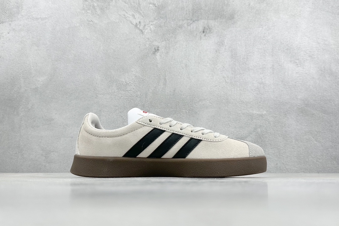 140 DS版 adidas neo VI Court CLASSIC 三叶草休闲复古运动板鞋  HQ1802