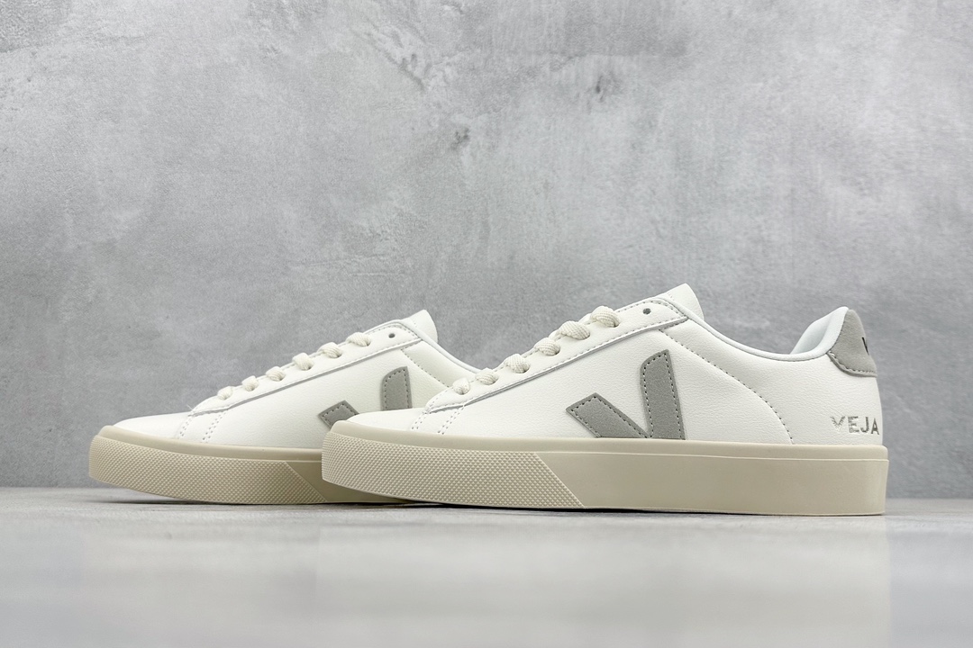 130 VEJA Leather Extra Sneakers 法国国民V字经典小白板鞋