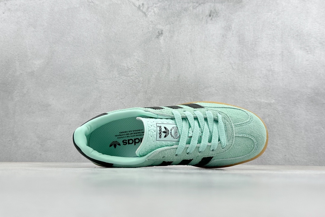 160 YH Adidas originals Gazelle Indoor adidas Originals 便為我們帶來了全新配”黑绿”IH7488