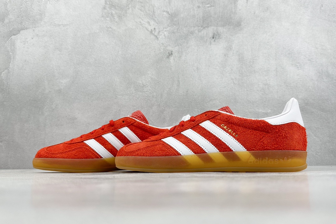 200 Cs版 adidas Originals Gazelle INdoor 三叶草休闲防滑耐磨低帮板鞋  HQ8718