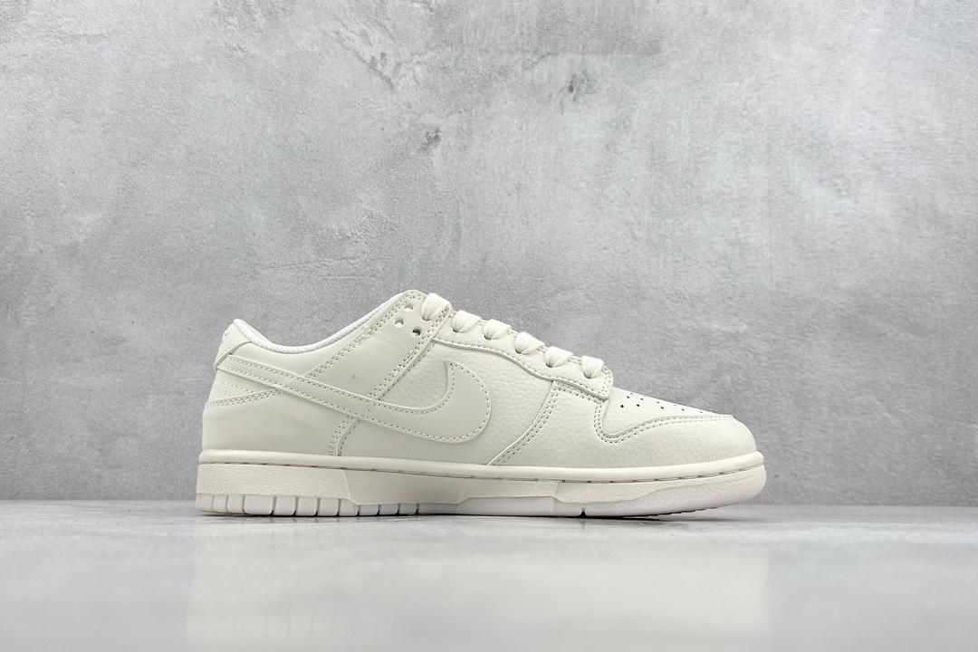 280 Nike SB Dunk Low x Supreme 奶白三钩 BB8675-104