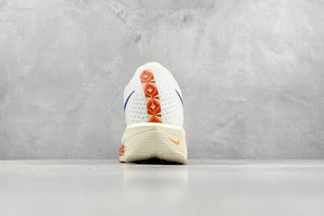 350 Nike ZoomX Vaporfly NEXT%3 减震马拉松跑步鞋 FQ7676-100