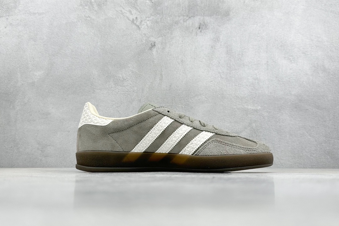 200 Cs版 adidas Originals Gazelle INdoor 三叶草休闲防滑耐磨低帮板鞋  HQ8717