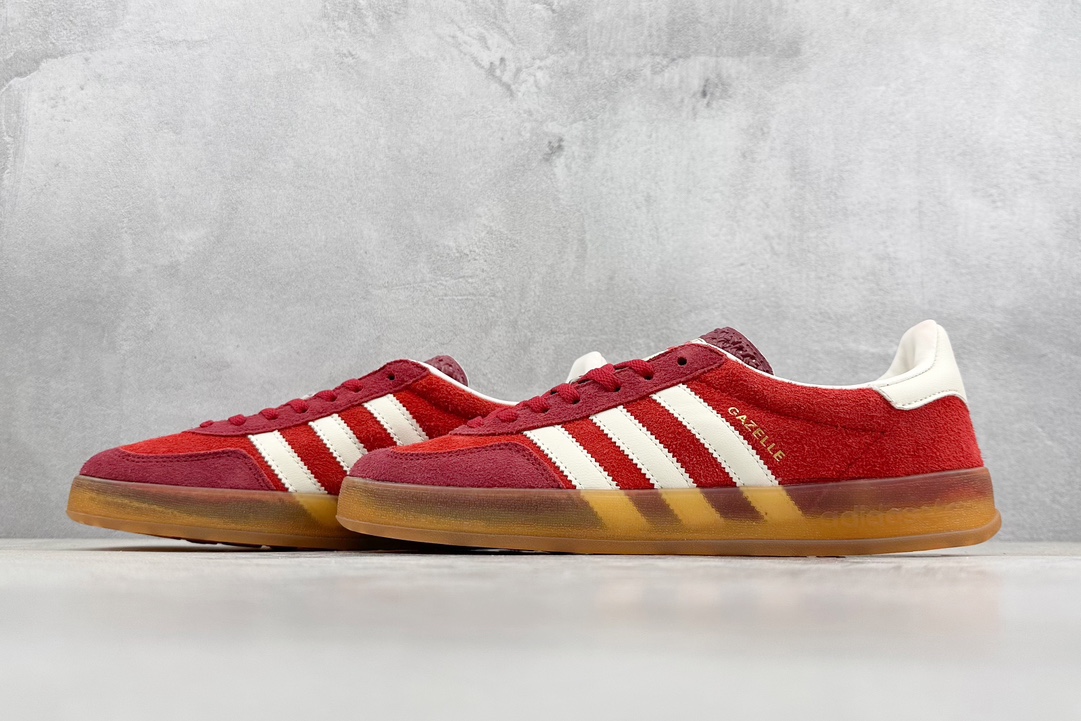 150 adidas Originals Gazelle INdoor 三叶草休闲防滑耐磨低帮板鞋 IE1051