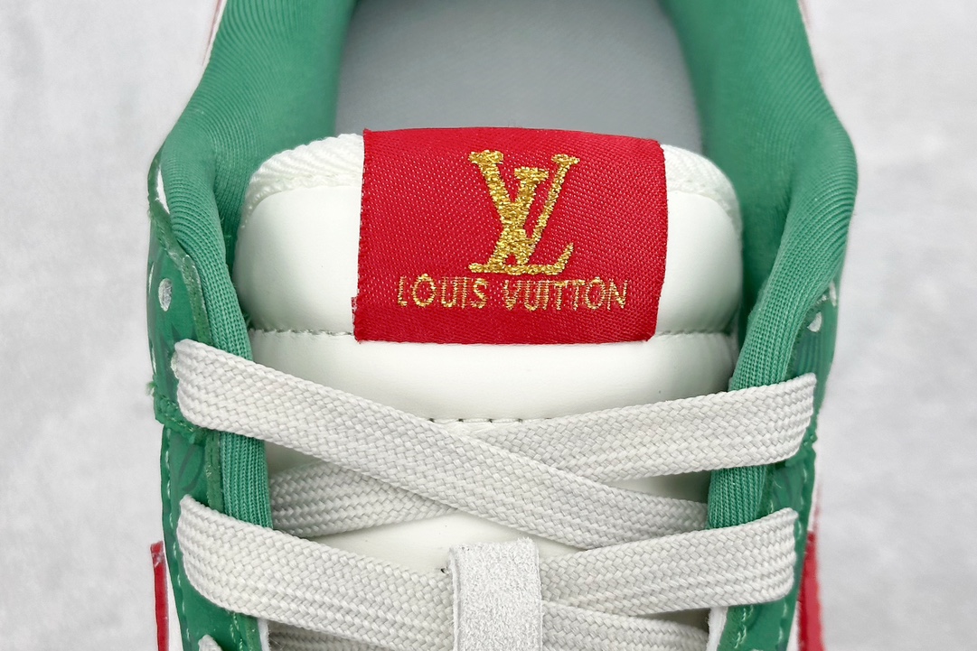 280 Nike SB Dunk Low x Louis Vuitton 中国年限定 XP3802-331