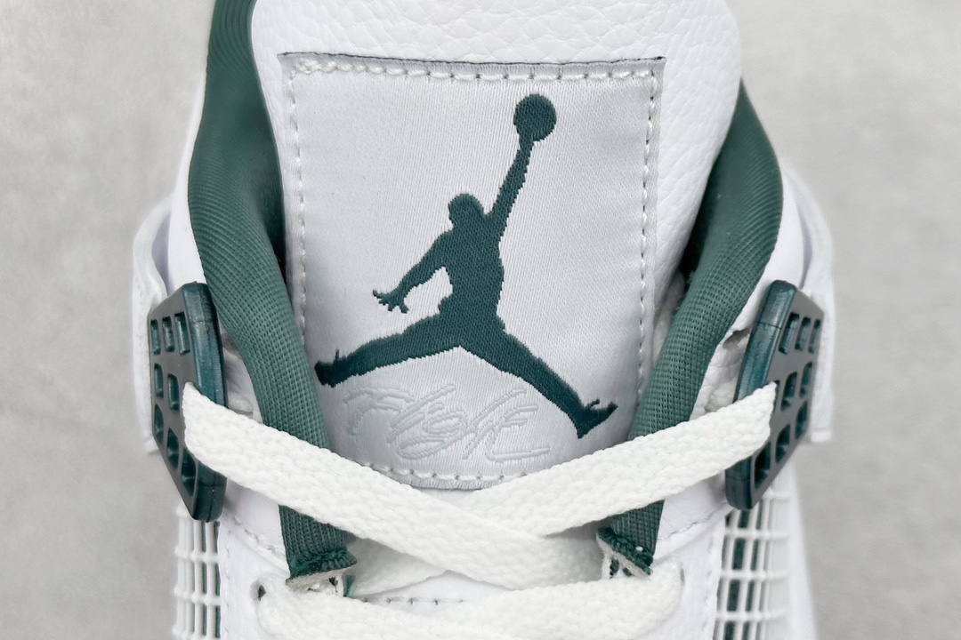 300 F版 Air Jordan 4 Retro 乔丹四代“Oxidized Green” 复刻白绿 FQ8138-103