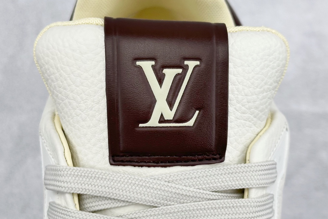 700  LOUIS VUITTON Trainer LV 路易威登 独家全新升级最新包装