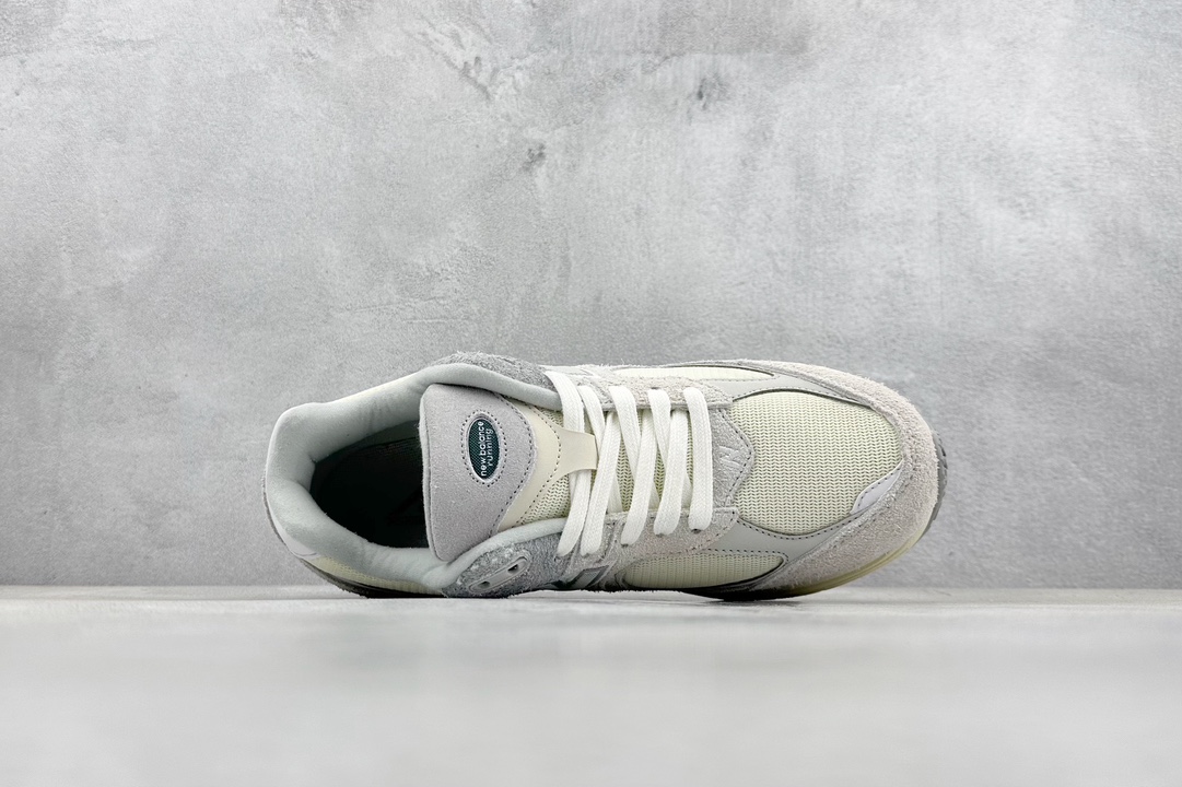 260 New Balance 2002系列 经典灰 复古休闲跑步鞋 M2002REK