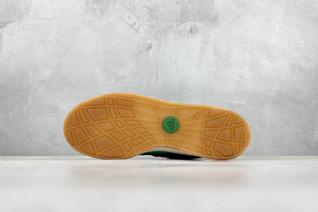 XL version of Adidas Adimatic Low Matic series low-top retro shark bread shoes sports casual skateboard shoes ID8267