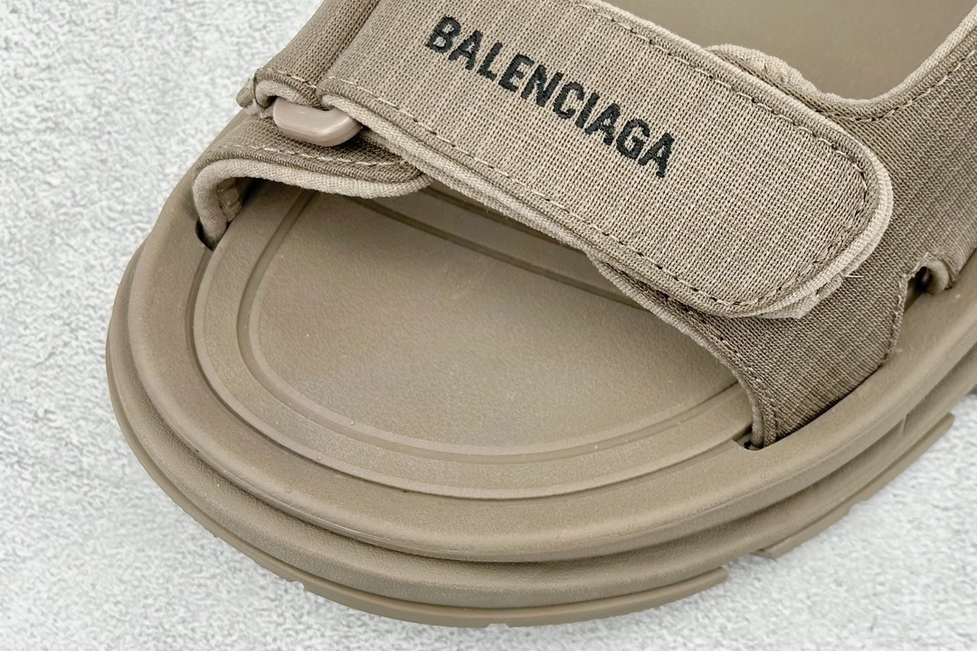 280 XA版 Balenciaga巴黎世家 魔术贴 棕色 706279W2CCA3300