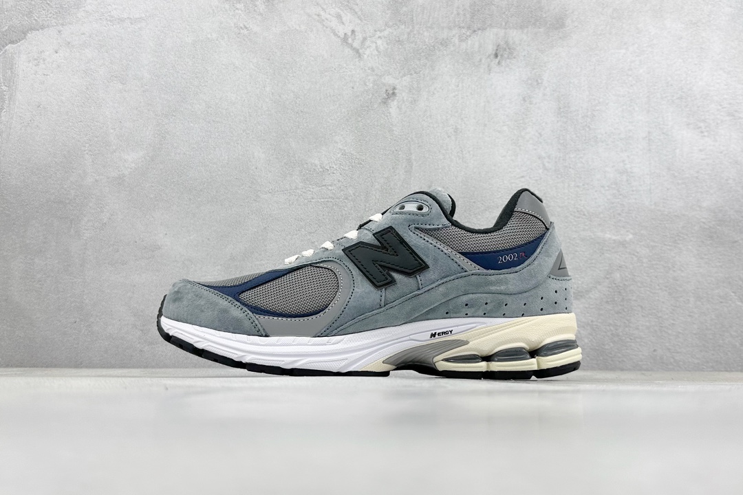 DT tested version of New Balance 2002R retro item correct version M2002RU2