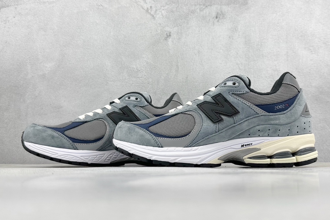 DT tested version of New Balance 2002R retro item correct version M2002RU2