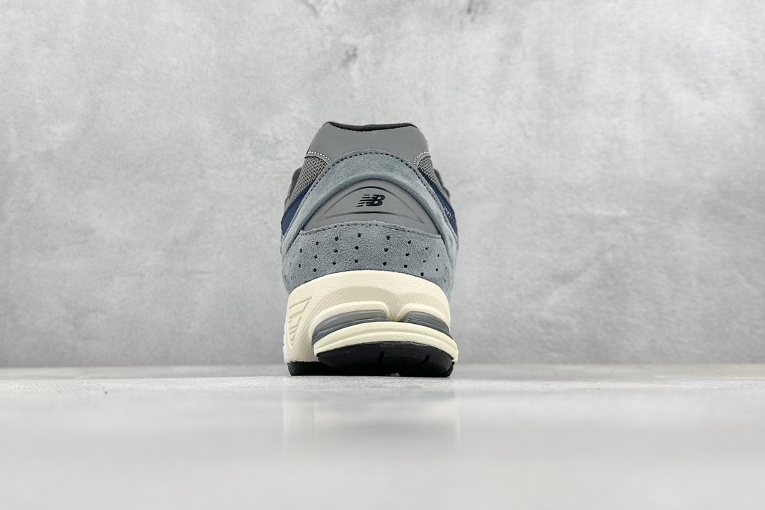 DT tested version of New Balance 2002R retro item correct version M2002RU2