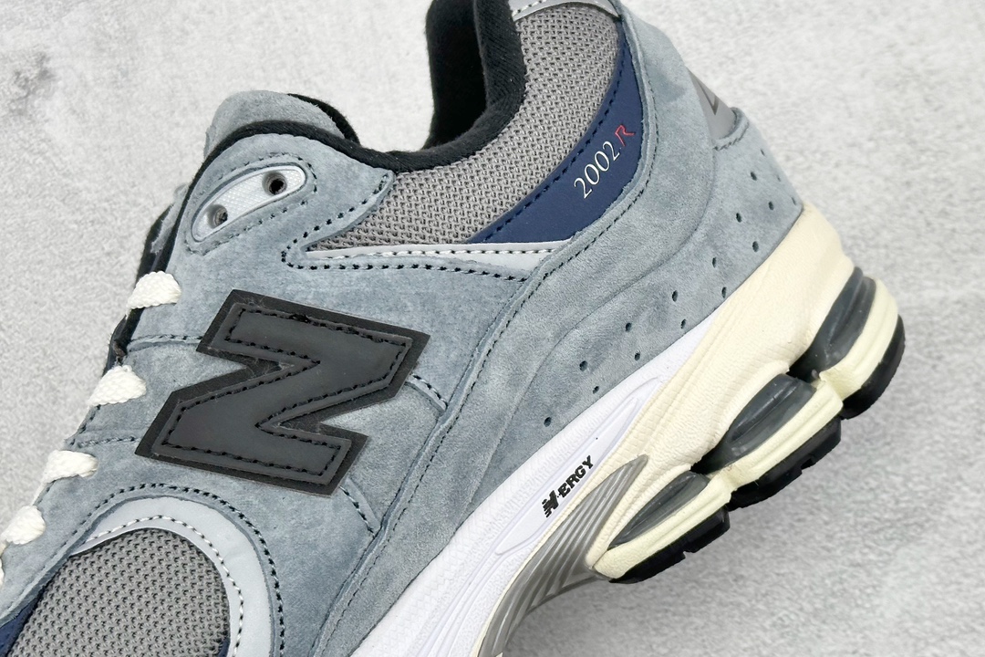 DT tested version of New Balance 2002R retro item correct version M2002RU2
