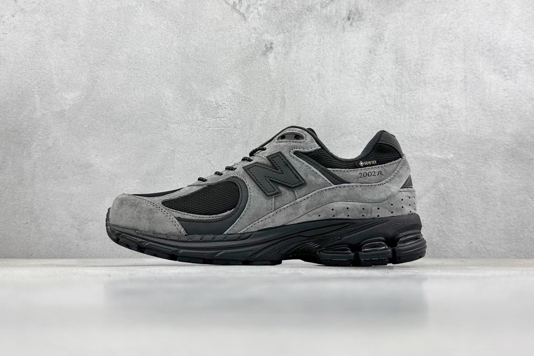 DT tested version of New Balance 2002R Retro item correct version M2002RXZ