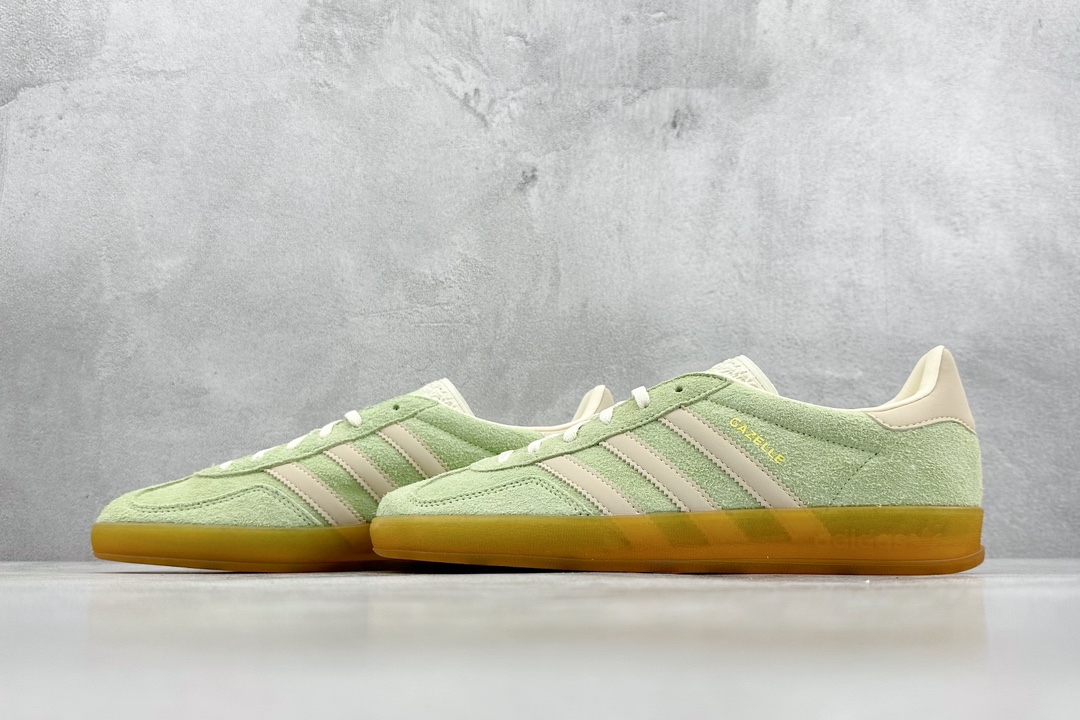 200 Cs版 adidas Originals Gazelle INdoor 三叶草休闲防滑耐磨低帮板鞋 IE2948