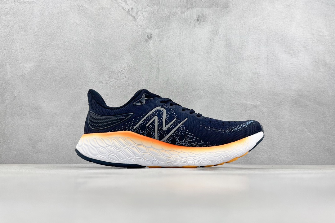 200 New Balance NB FuelCell Supercomp NB X REBEL 跑步鞋  M1080E12