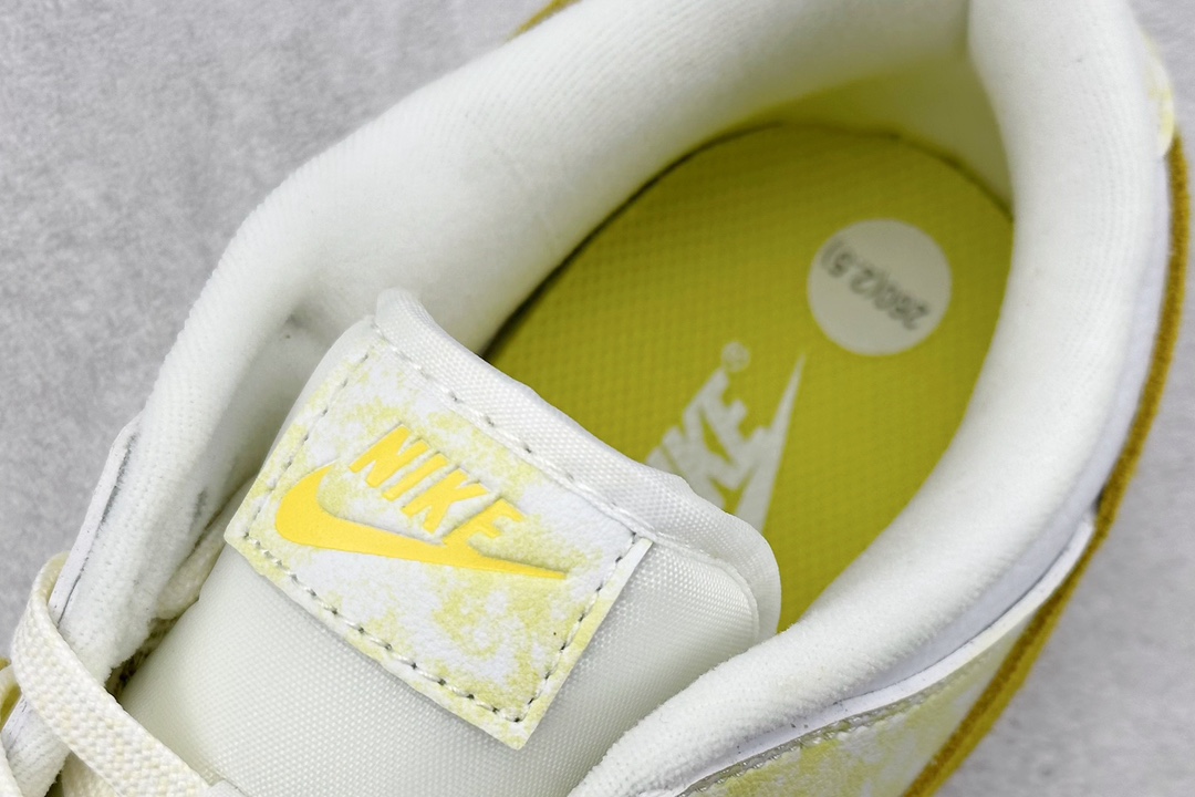 200 ST版 Nike Dunk Low OG ”Yellow Strike”白黄 DM9467-700