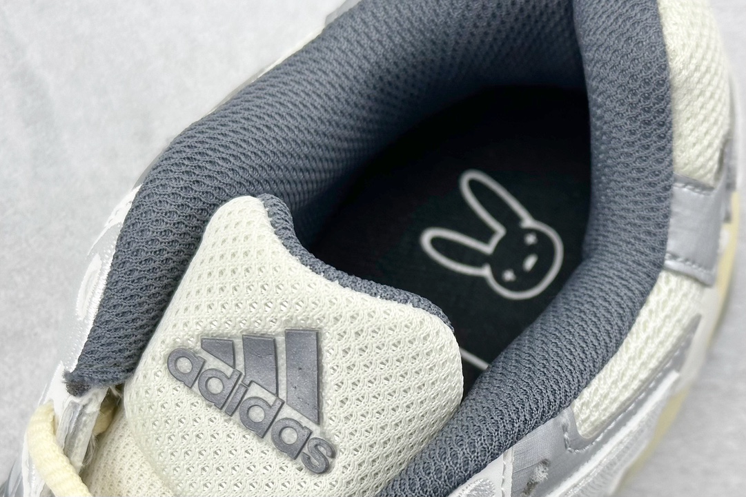 180 原盒灰白奶油 Bad Bunny x adidas originals Response CL坏痞兔 GY0102