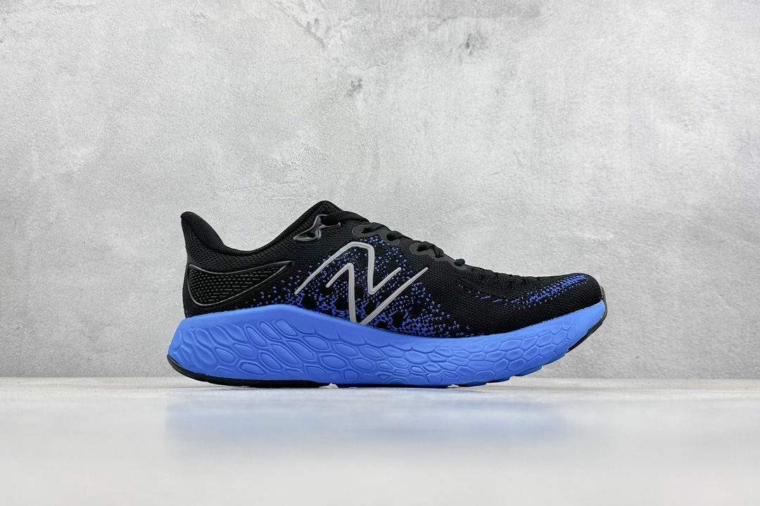 200 New Balance NB FuelCell Supercomp NB X REBEL 跑步鞋 M1080Z12