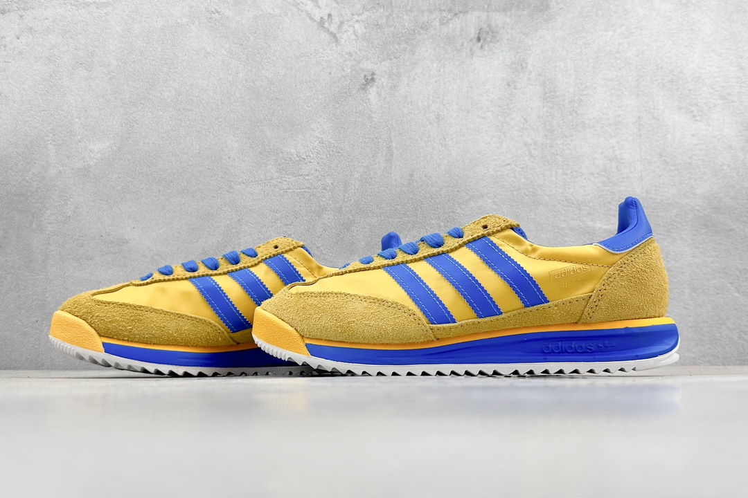 180 adidas originals SL 72RS 超轻便透气复古慢跑鞋  IE6526