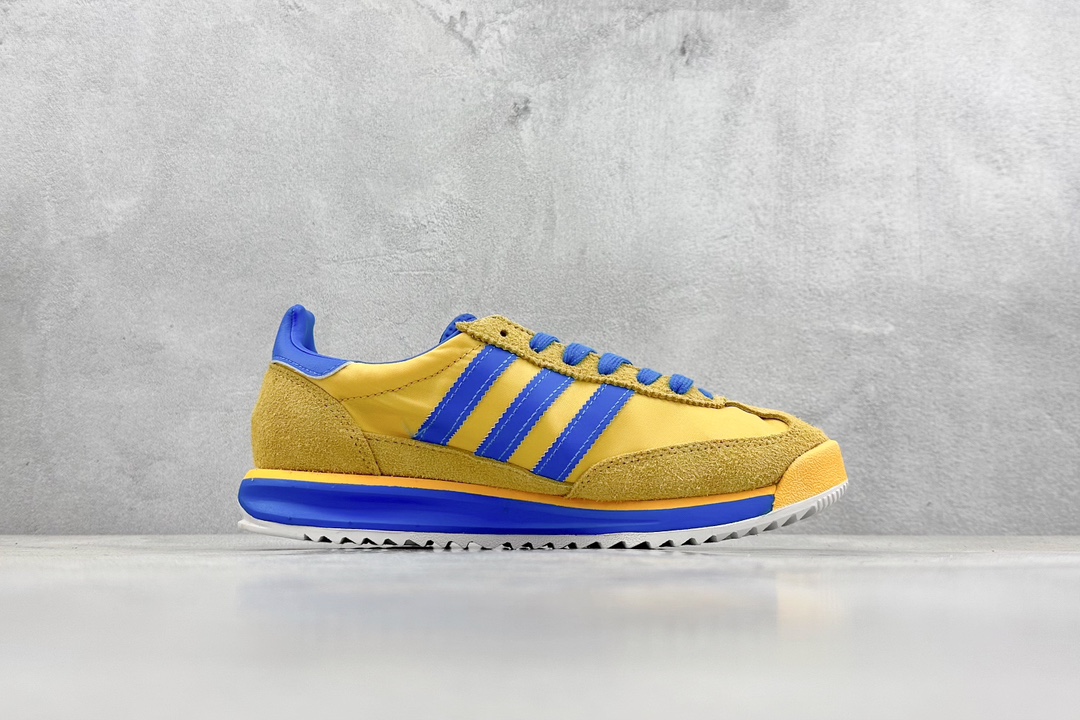 180 adidas originals SL 72RS 超轻便透气复古慢跑鞋  IE6526