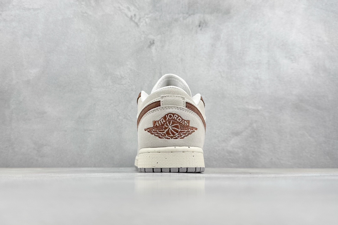 200 外贸版 Air Jordan 1 Retro Low 红砖 米灰暗红  HF1567-200