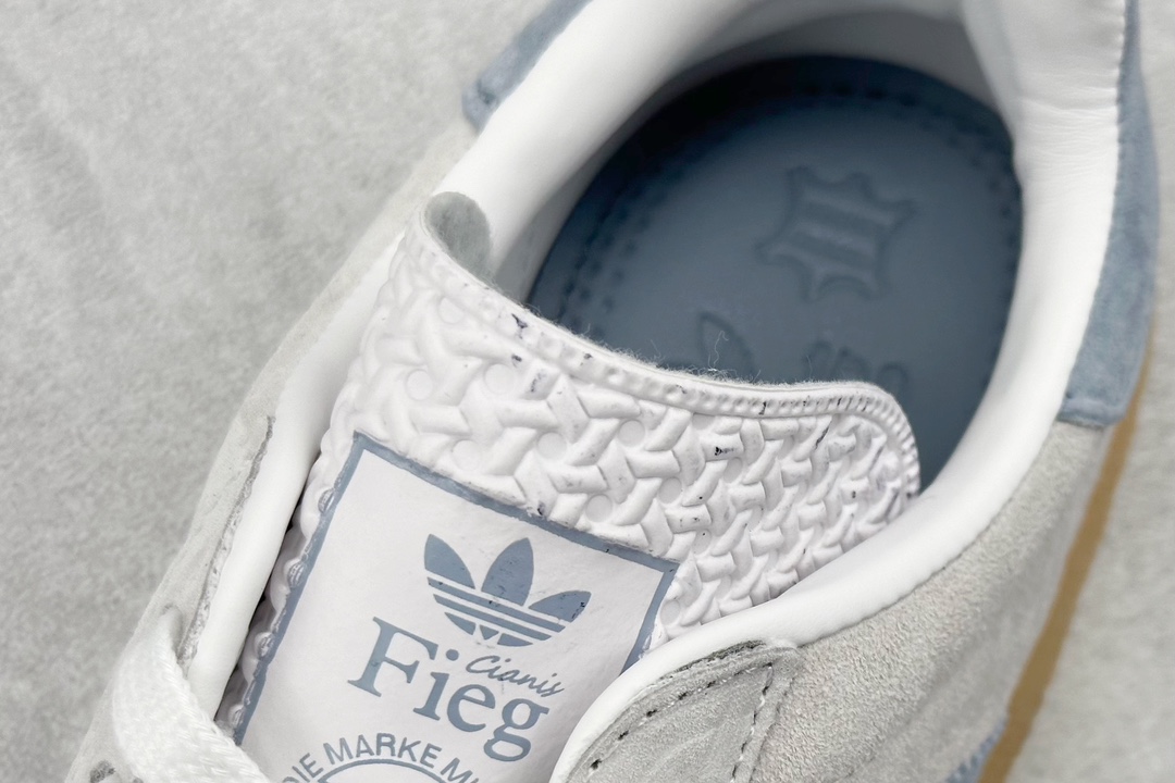Kith x Clarks x Ad Originals 8th Street Samba Samba Street Series German Training Style Low-top Retro Casual Sneakers IE4035