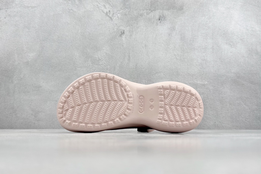Crocs Classic clog whale style retro beach hole shoes