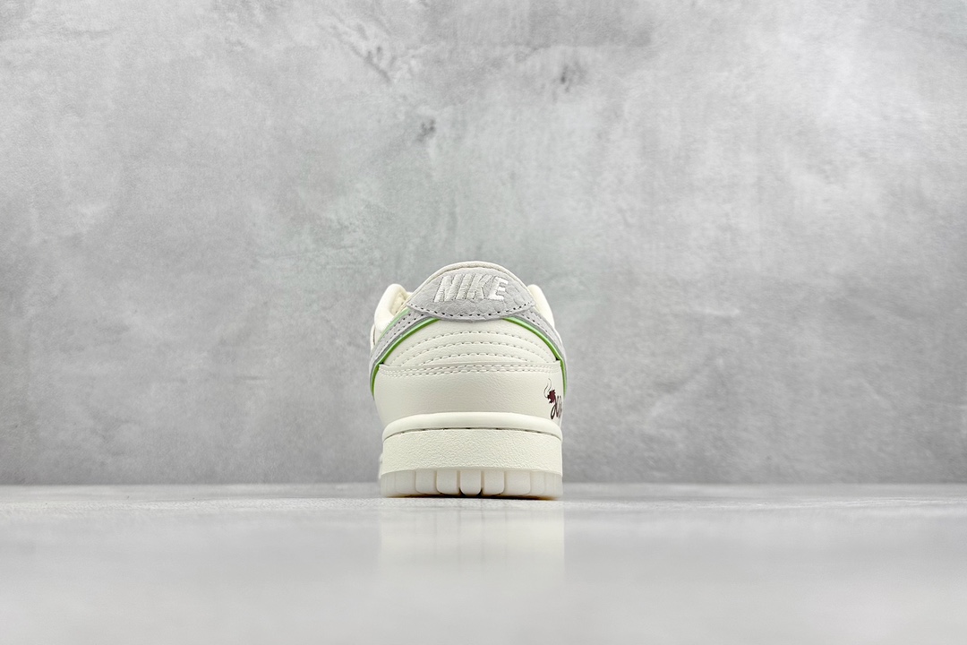 Nike SB Dunk Low x Louis Vuitton NYC Dragon Year Limited Edition Off-White Hook CF3688-001