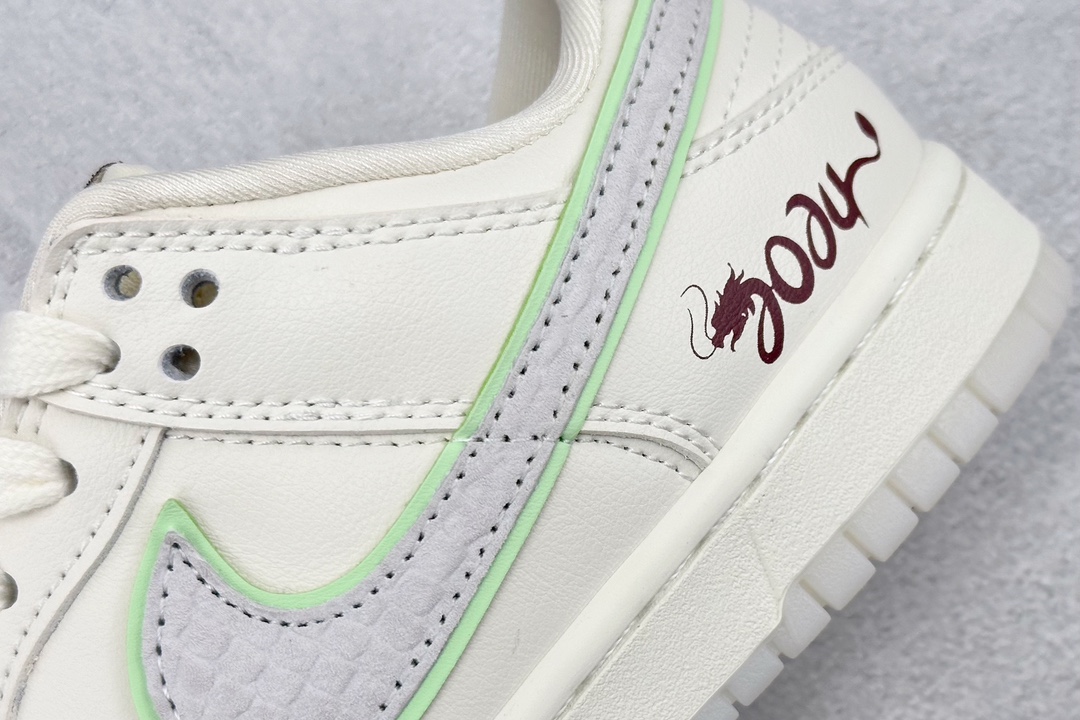 Nike SB Dunk Low x Louis Vuitton NYC Dragon Year Limited Edition Off-White Hook CF3688-001
